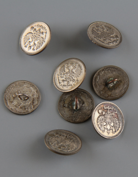 Пуговицы из серебряных монет - фото - 2
