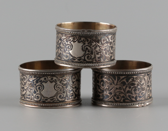 Серебряные кольца для салфеток - фото - 4