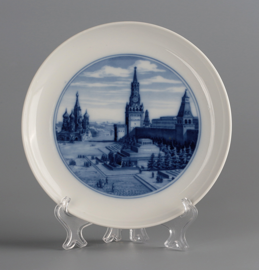 Тарелка декоративная с видом Кремля Meissen 51-22