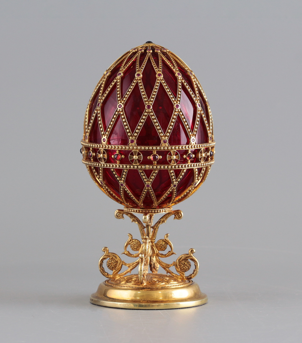 Яйцо пасхальное серебряное с рубинами - фото - 1