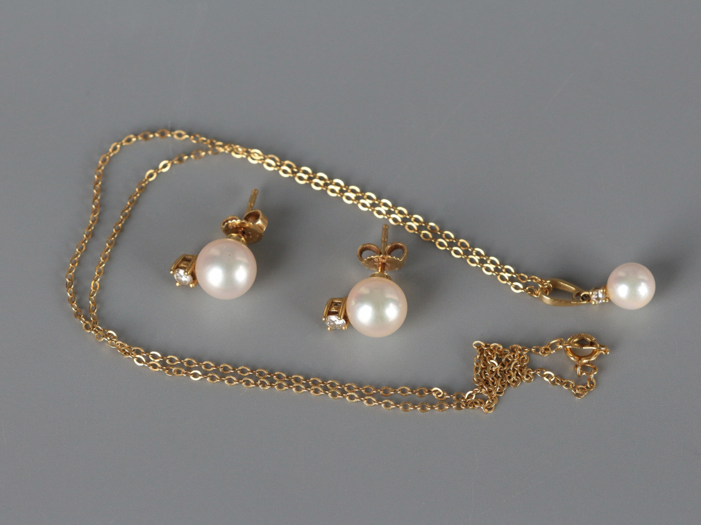 Комплект с жемчугом и бриллиантами Mikimoto 445-22