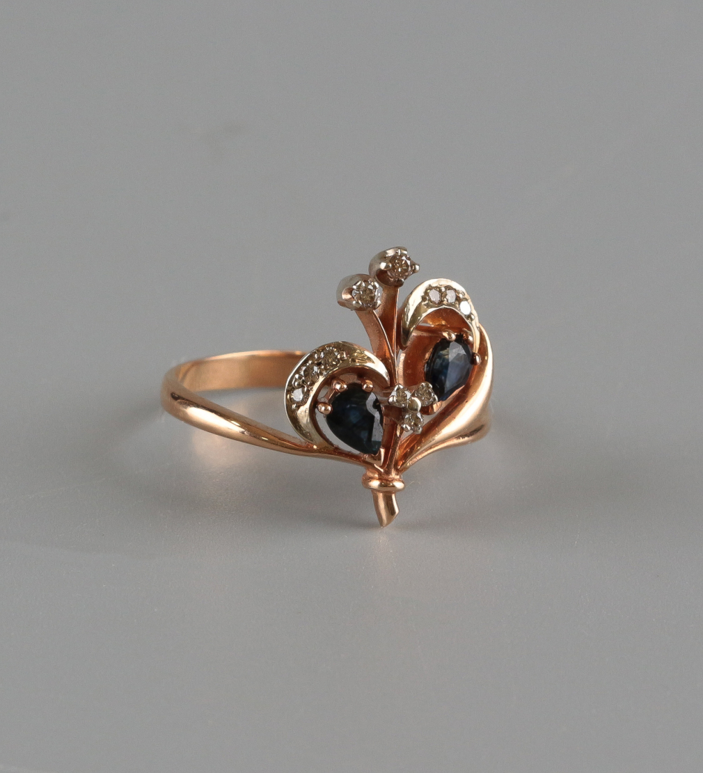 Золотое кольцо с сапфирами и бриллиантами - фото - 1