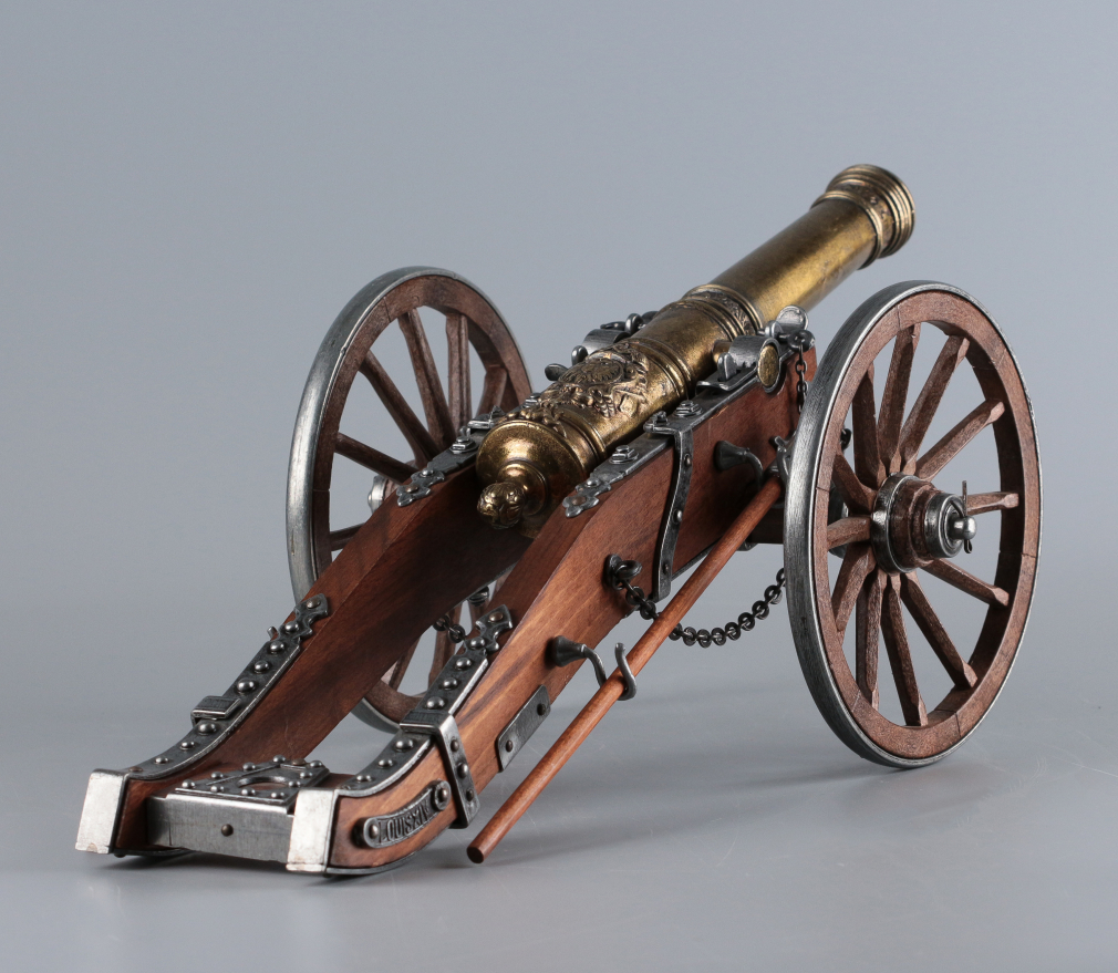 Модель пушки Людовика XIV 00135-23