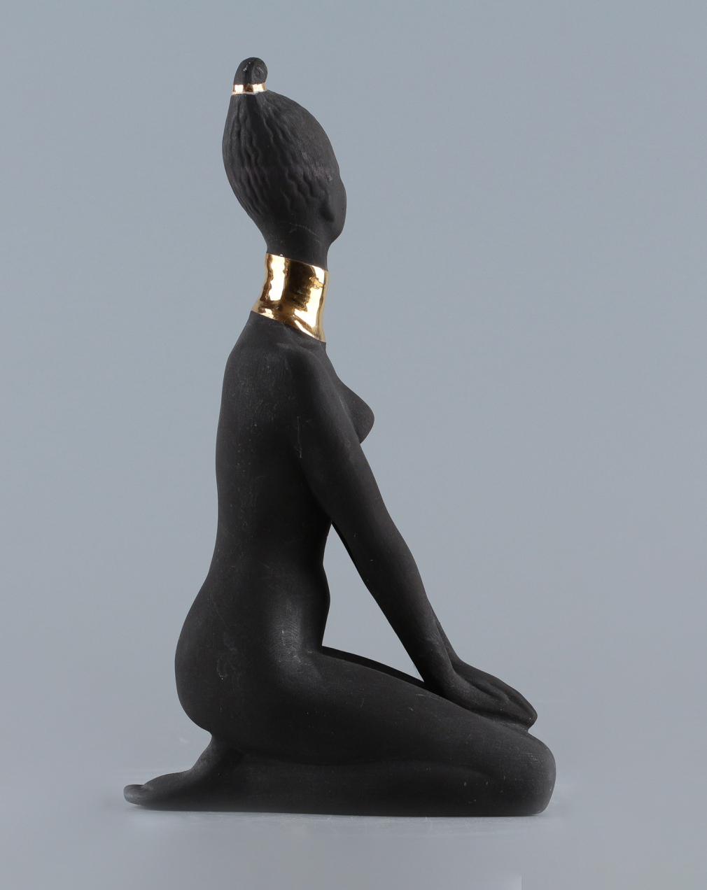 Скульптура Юность Африки 00297-24