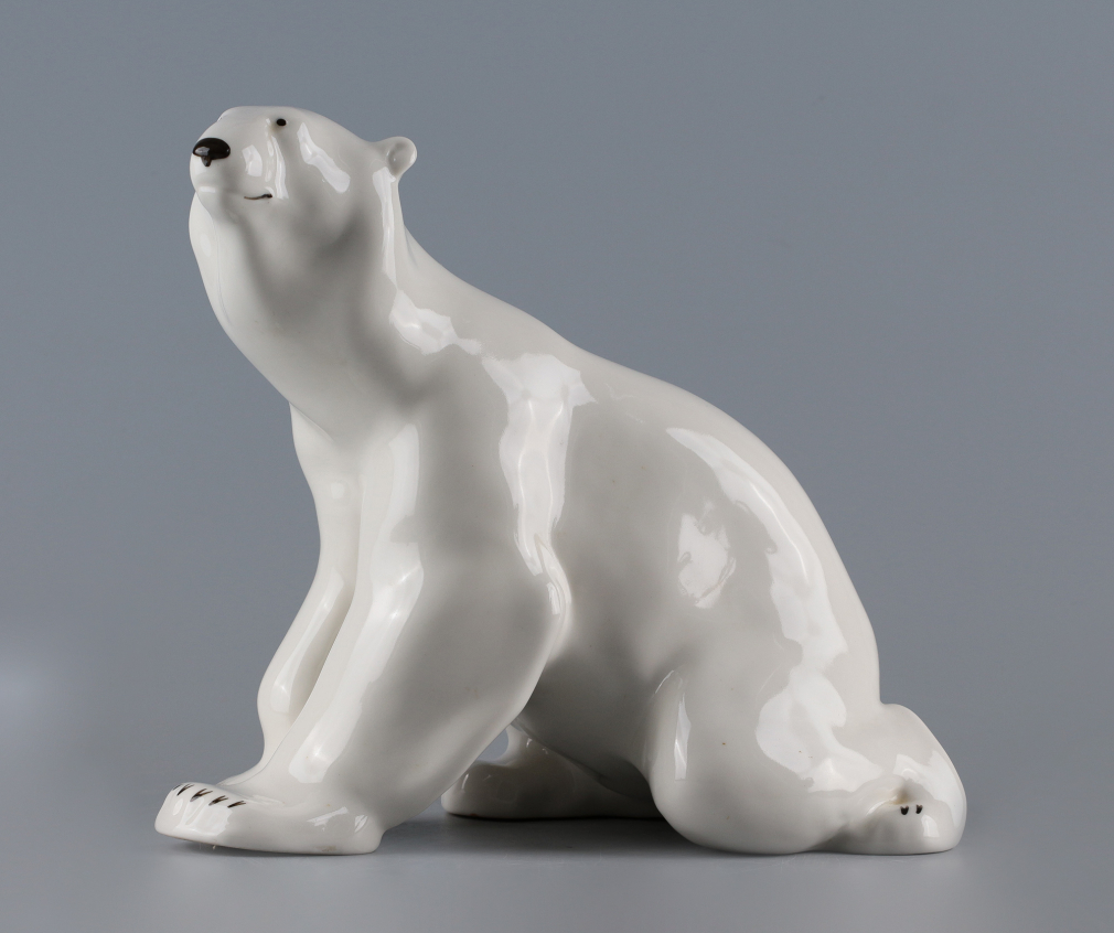 Скульптура Белый медведь сидящий - фото - 2