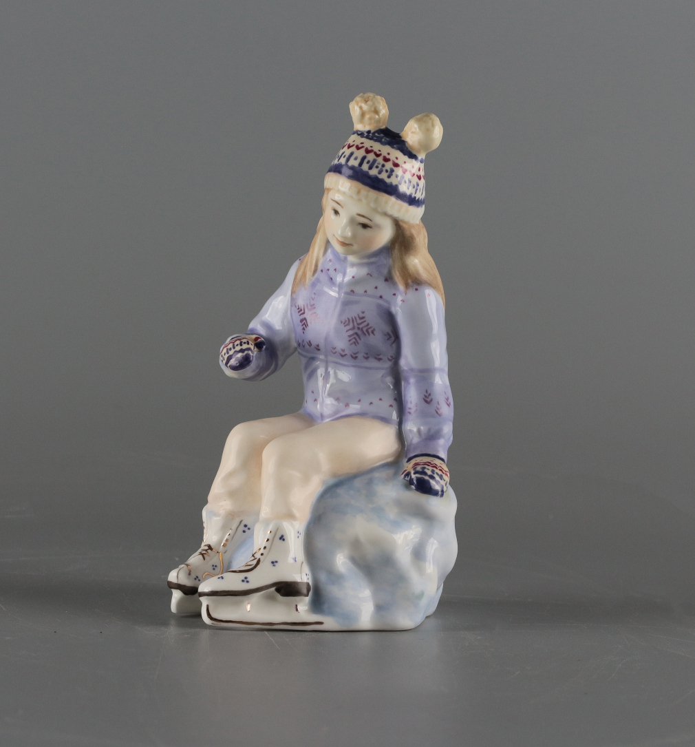 Скульптура Первые коньки  000475