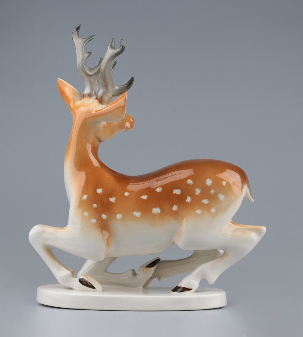 Скульптура Олень 00809