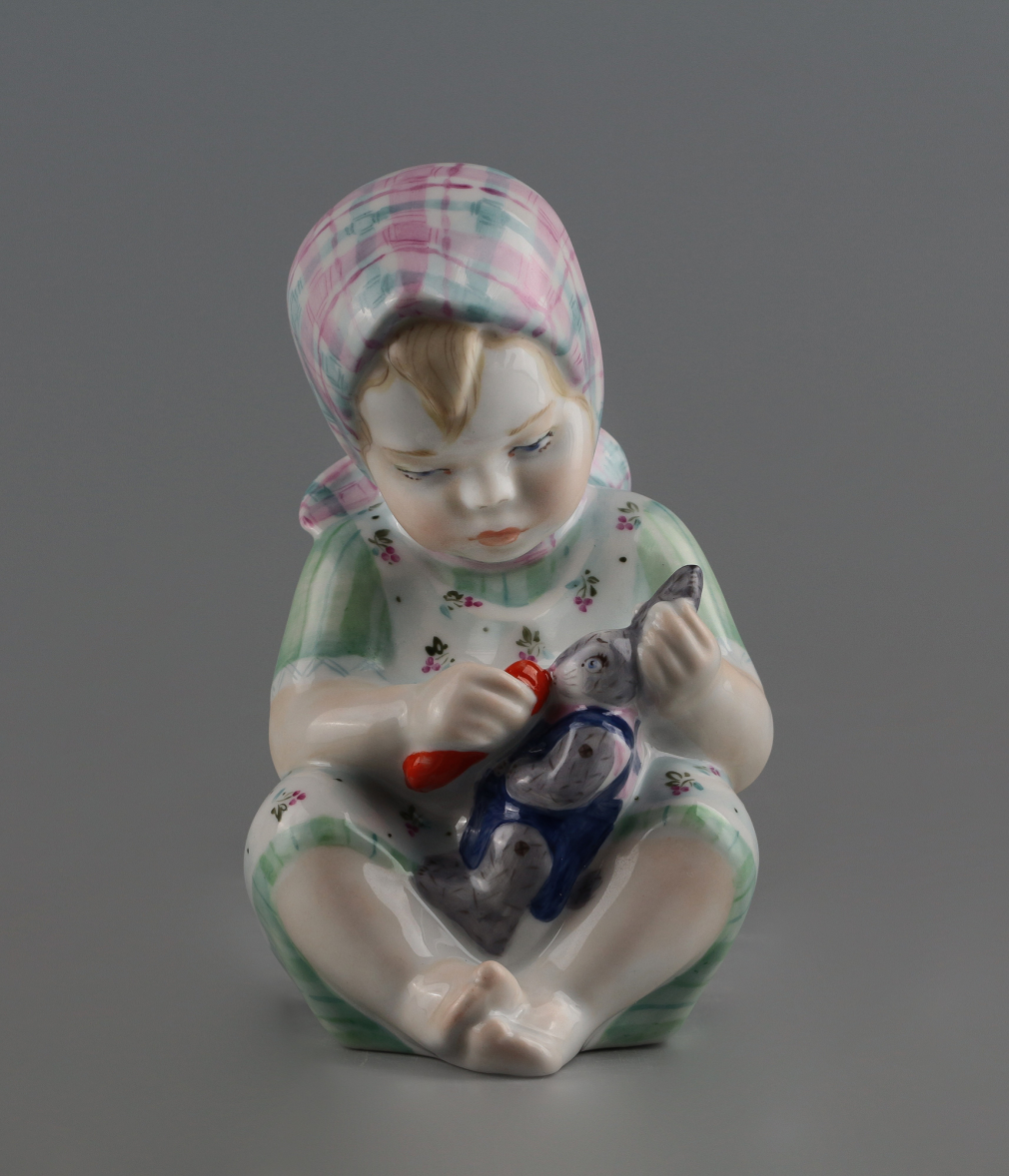 Скульптура Девочка с зайцем - фото - 3