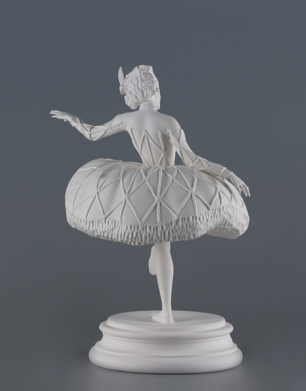 Скульптура Коломбина 002074