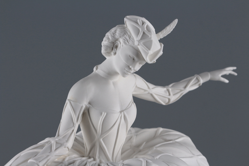 Скульптура Коломбина 002074