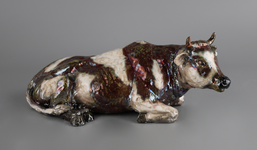 Скульптура Корова лежащая - фото - 2