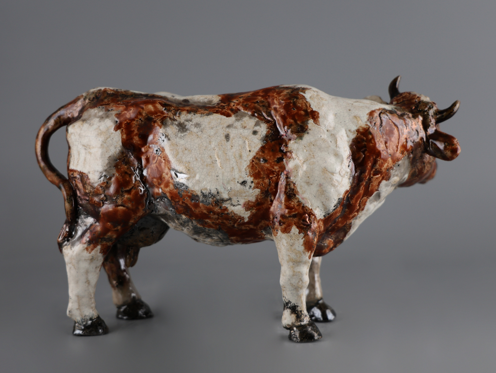 Скульптура Корова стоящая 00453-24