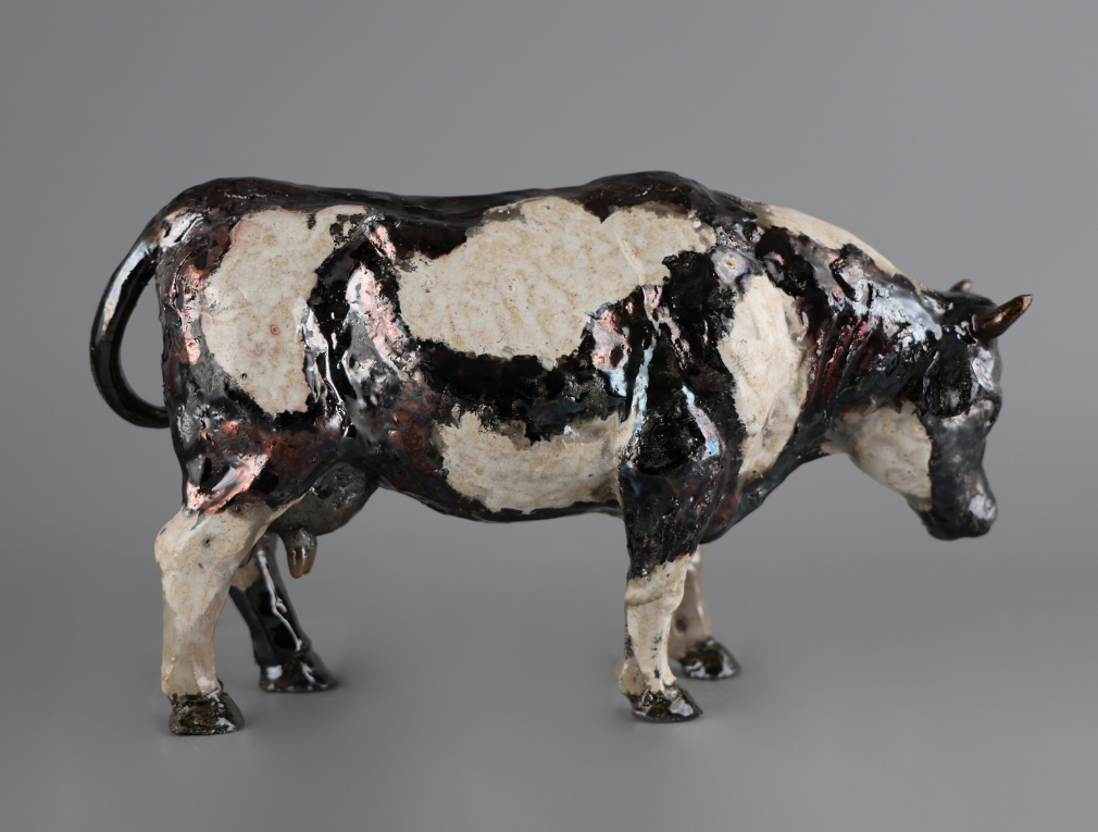 Скульптура Корова стоящая 00453-24