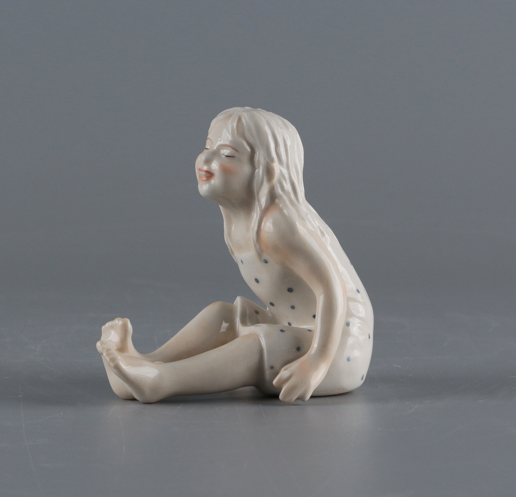 Скульптура Варенька 00070