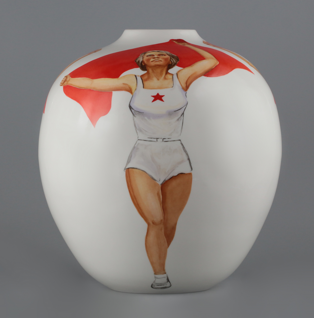 Ваза Спортсменки 2943-24