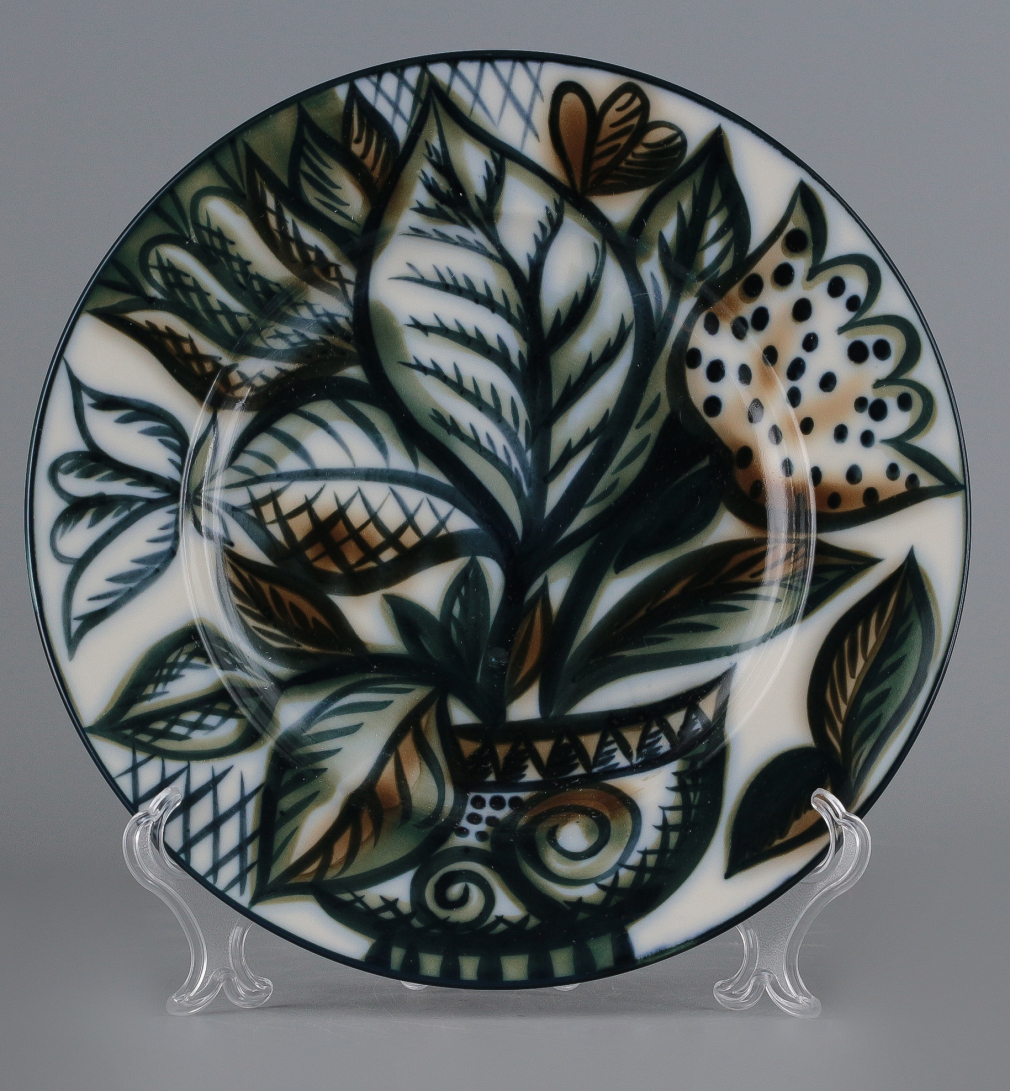 Тарелка декоративная Листья, цветы, ваза - фото - 3