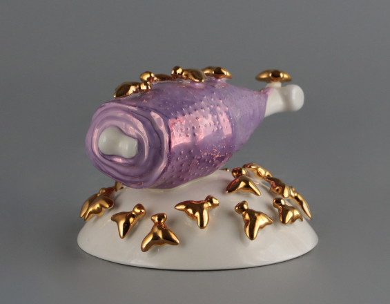 Скульптура Рулька с мухами - фото - 4