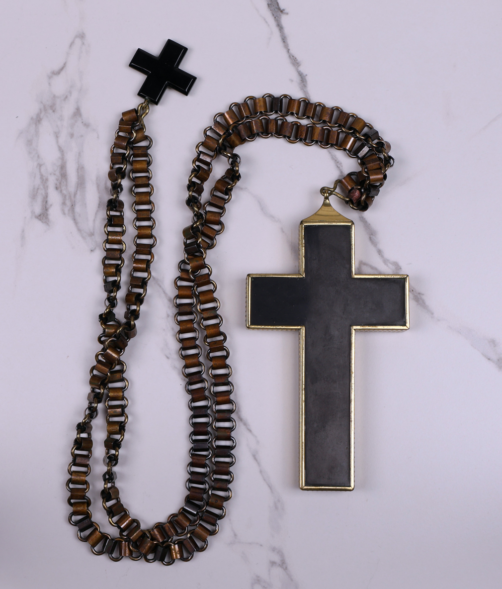 Крест наперсный Распятие Христово в оригинальном футляре 00149-25