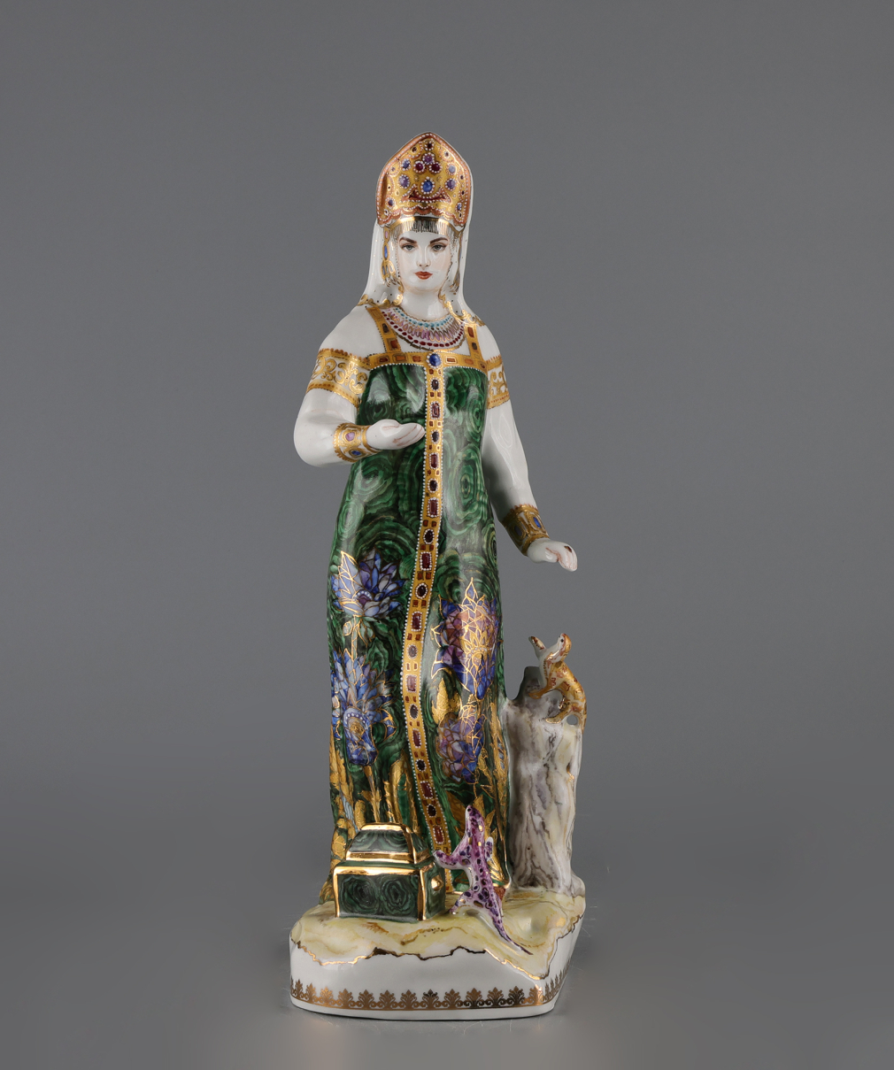 Скульптура Хозяйка медной горы - фото - 4