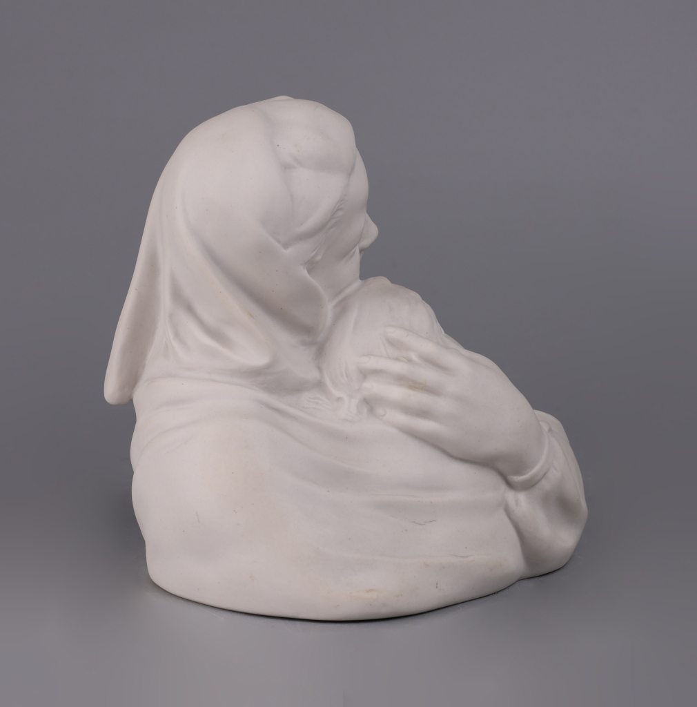 Скульптура Мать и дитя 0036-26