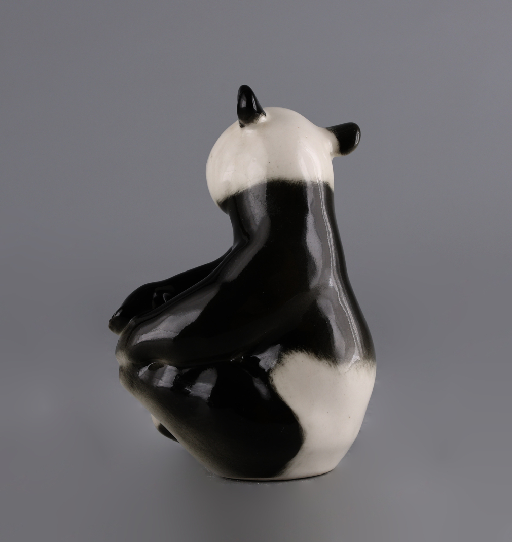 Скульптура Панда сидящая 0065-26