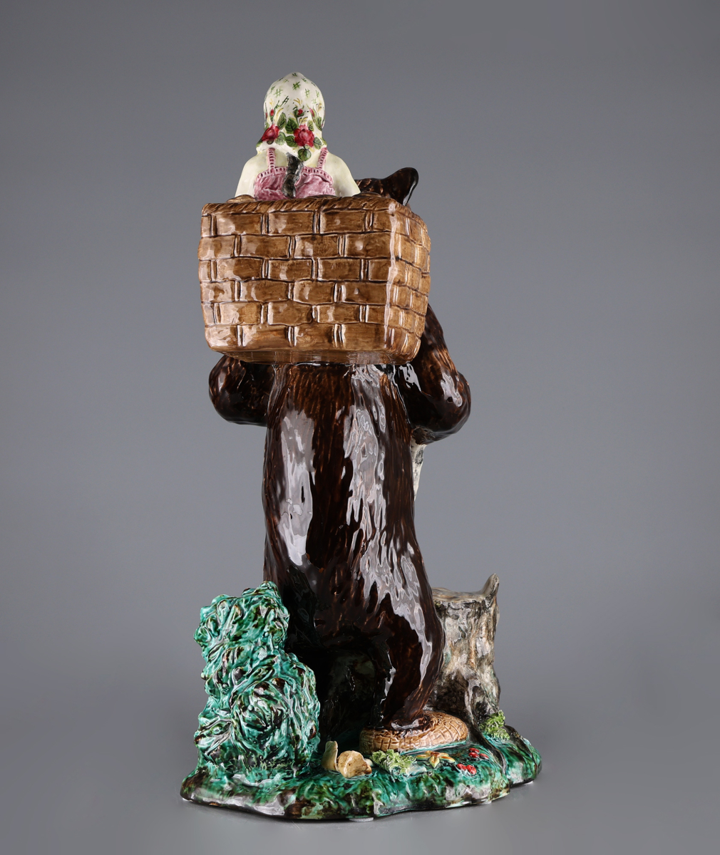 Скульптура Маша и медведь 30613