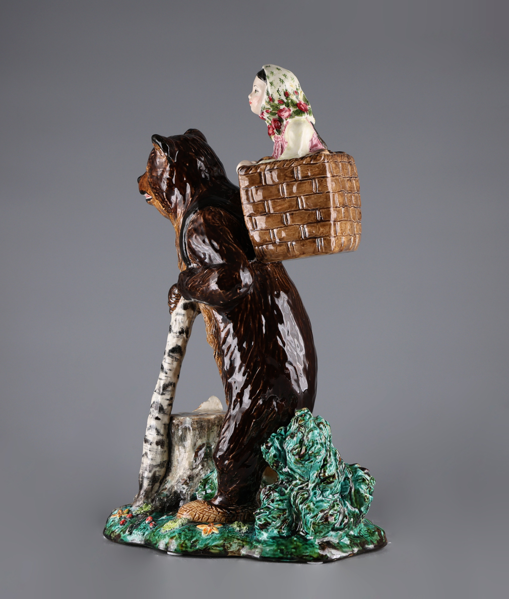 Скульптура Маша и медведь 30613