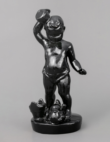 Скульптура Мальчик с кружкой и мишкой - фото - 4