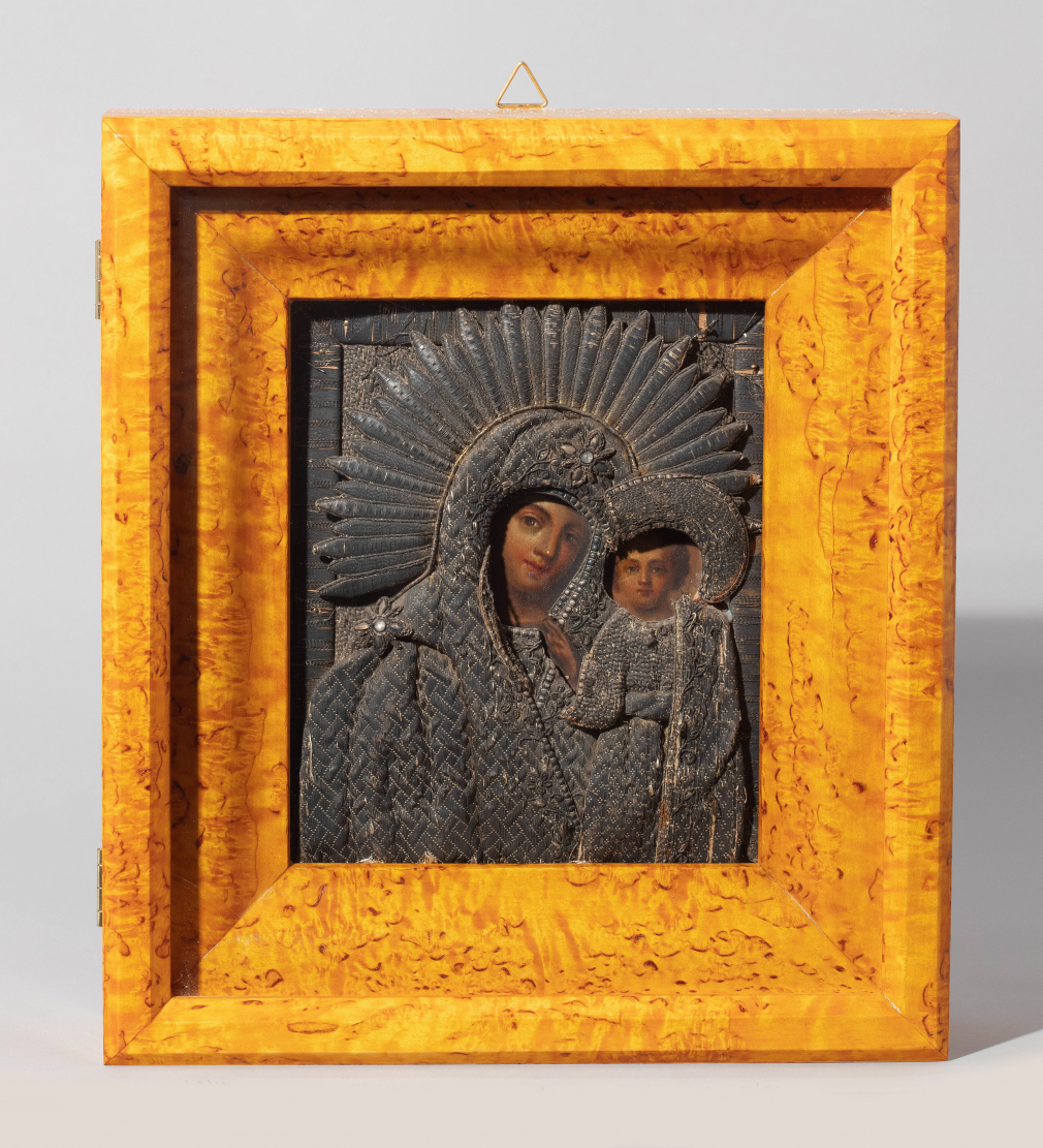 Казанская икона Божией Матери в шитом окладе 301-15